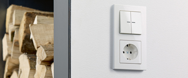 JUNG KNX Taster F 10 bei DZ Elektrotechnik GmbH in Stuttgart