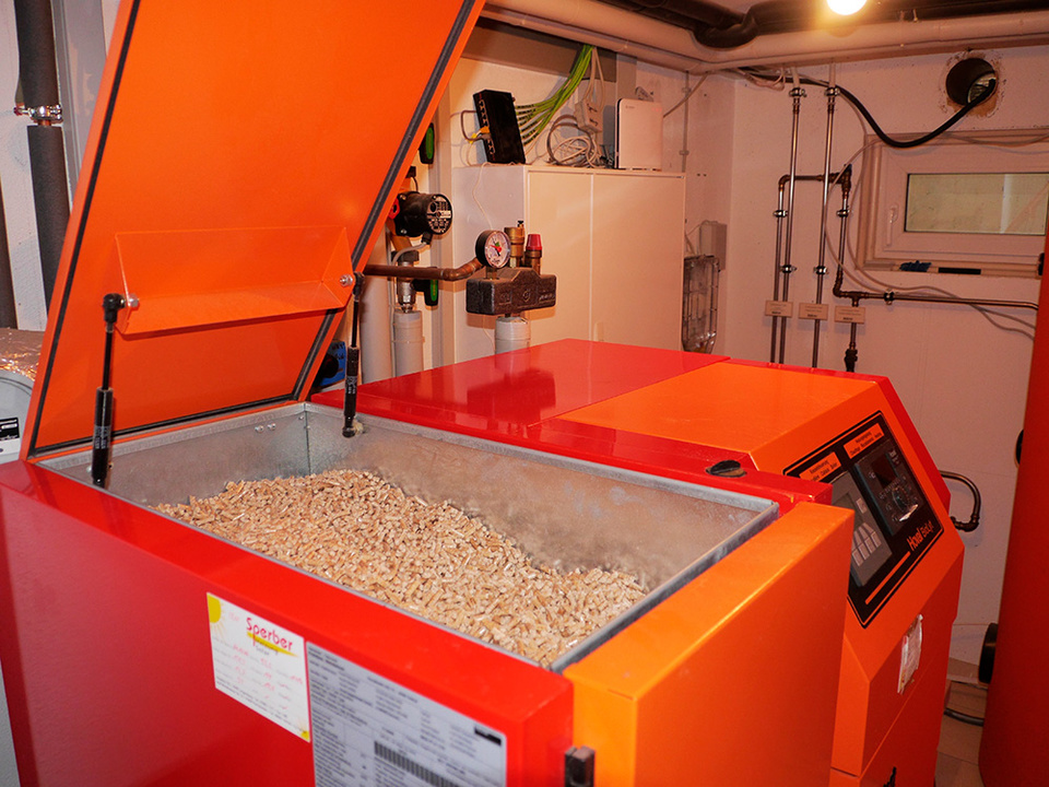 Palletheizung2 bei DZ Elektrotechnik GmbH in Stuttgart